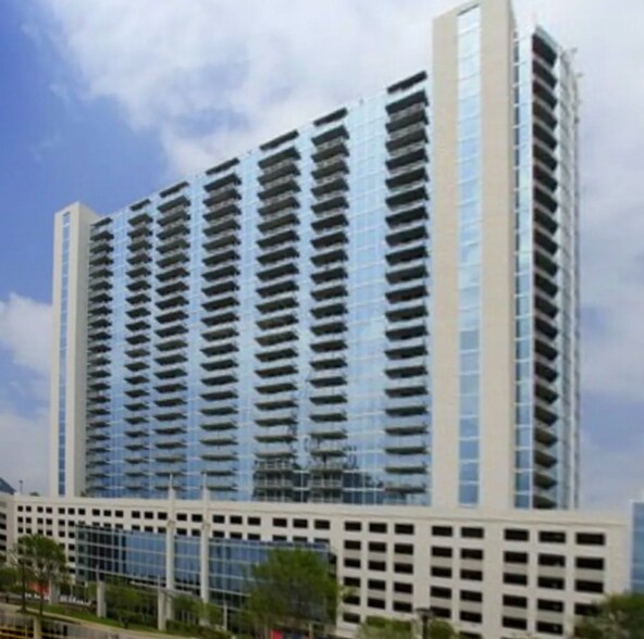 Building Photo - 3324 Peachtree Rd