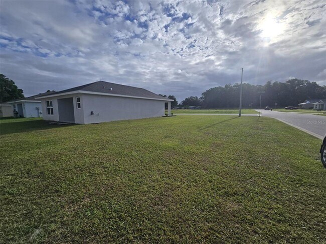 Building Photo - 10864 SE 66th Terrace