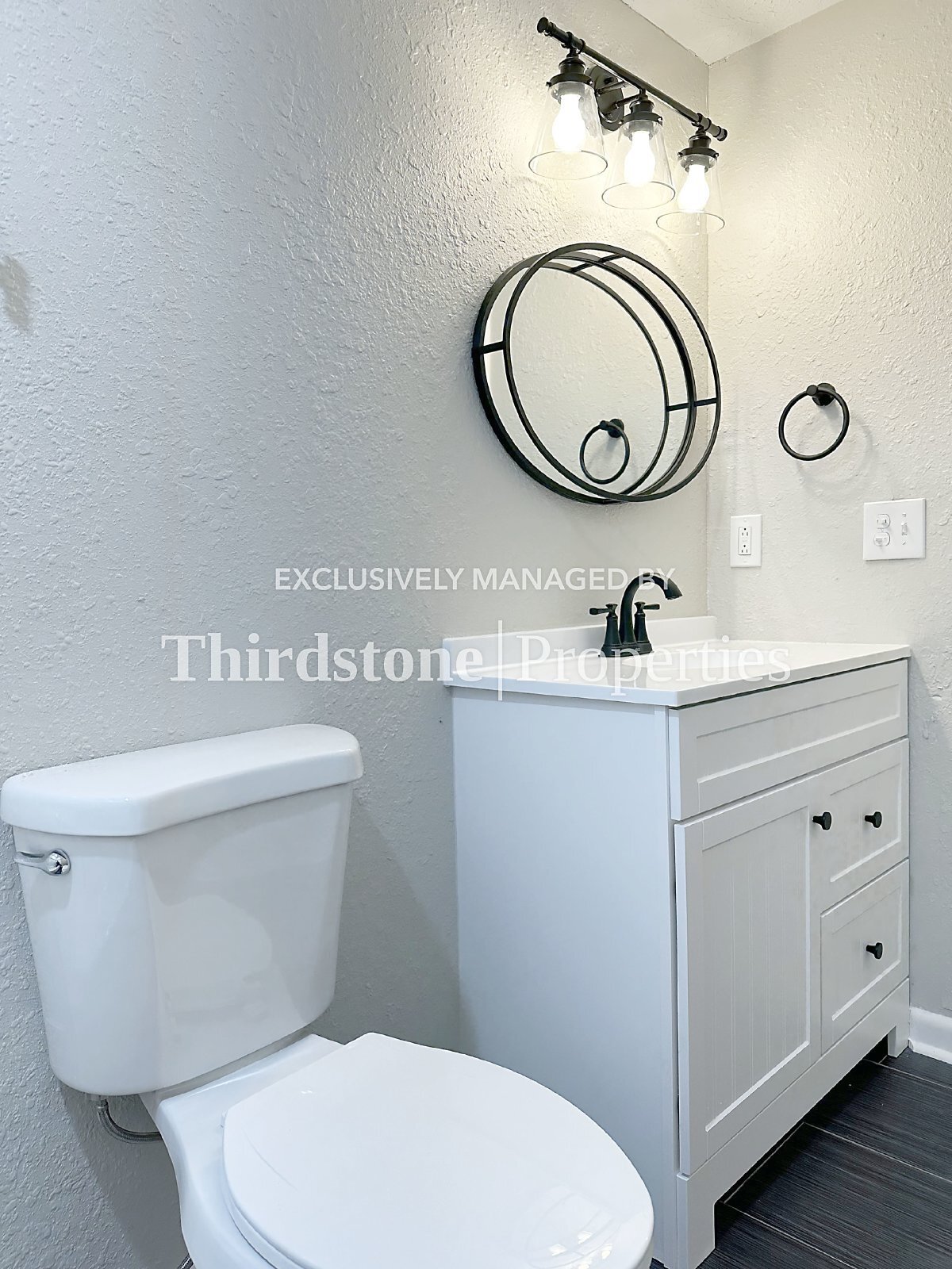 Building Photo - 10833 Liscard Rd S