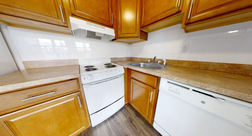 Building Photo - 1088 Boylston St