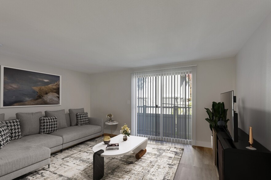 Building Photo - Elowyn