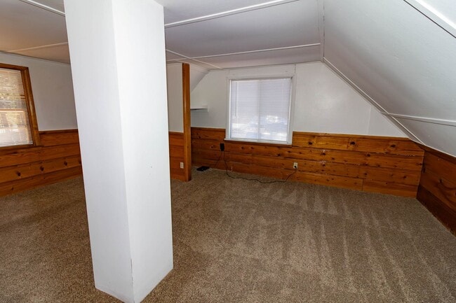 Building Photo - Cozy 3 Bedroom Home in Big Bear Lake