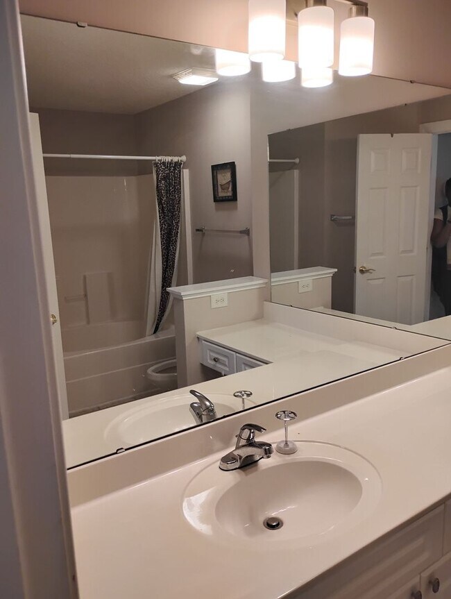 Building Photo - WOODMOOR DRIVE