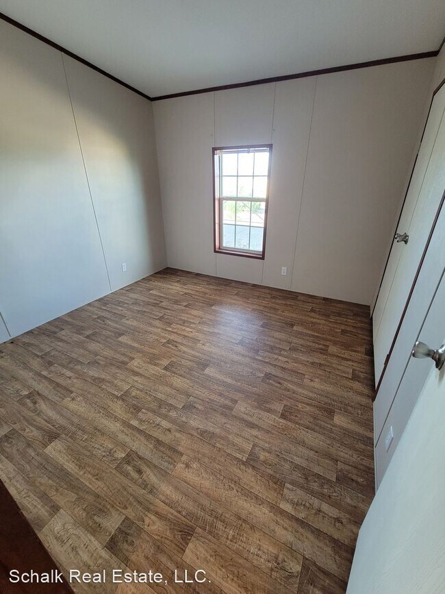 Building Photo - 4 br, 2 bath House - 524 Trout Road