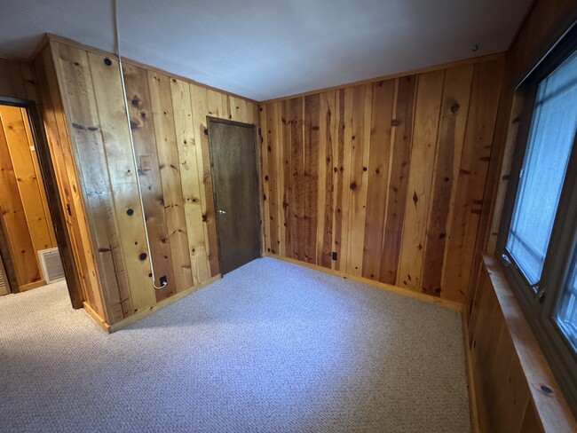 Building Photo - 510 Little Mountain Ln