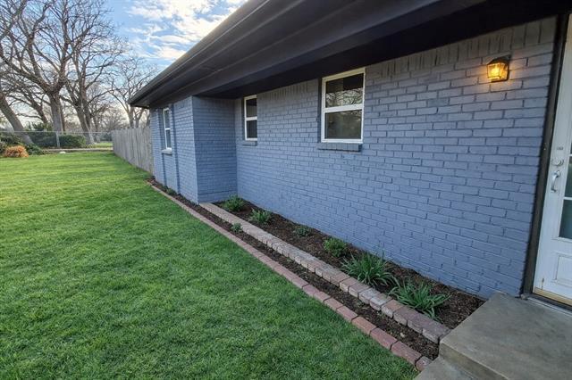 Building Photo - 4200 Kenwood Ct