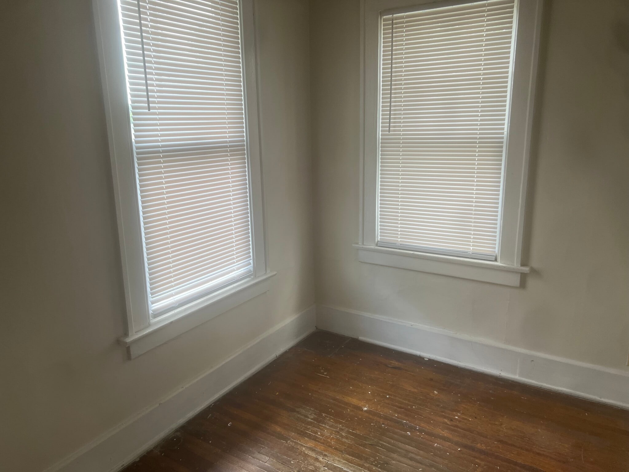Bed 1 - 2476 N 4th St