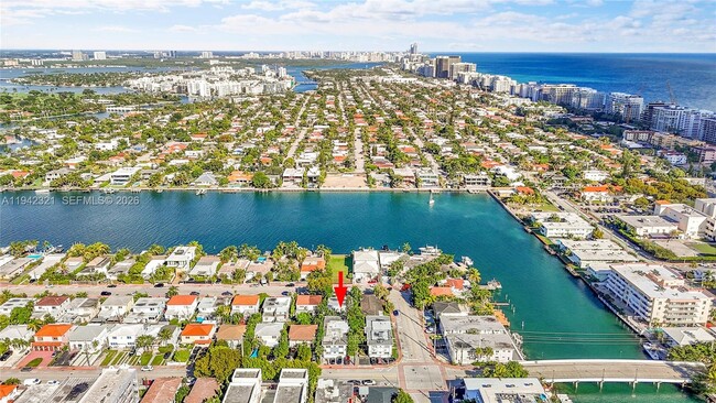 Building Photo - 618 86th St