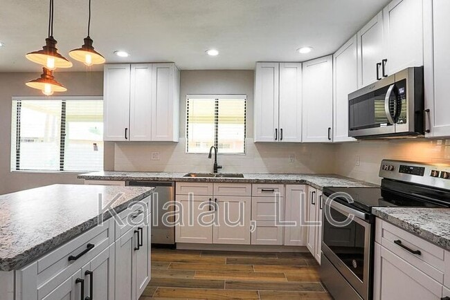 Building Photo - 1259 W Kiva Ave