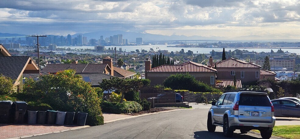 private cul de sac neighborhood - 3516 Lowell Way