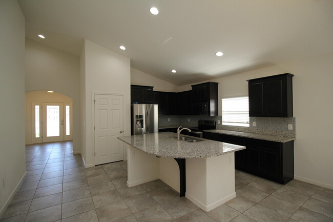 Building Photo - 4468 Alligator Flag Cir