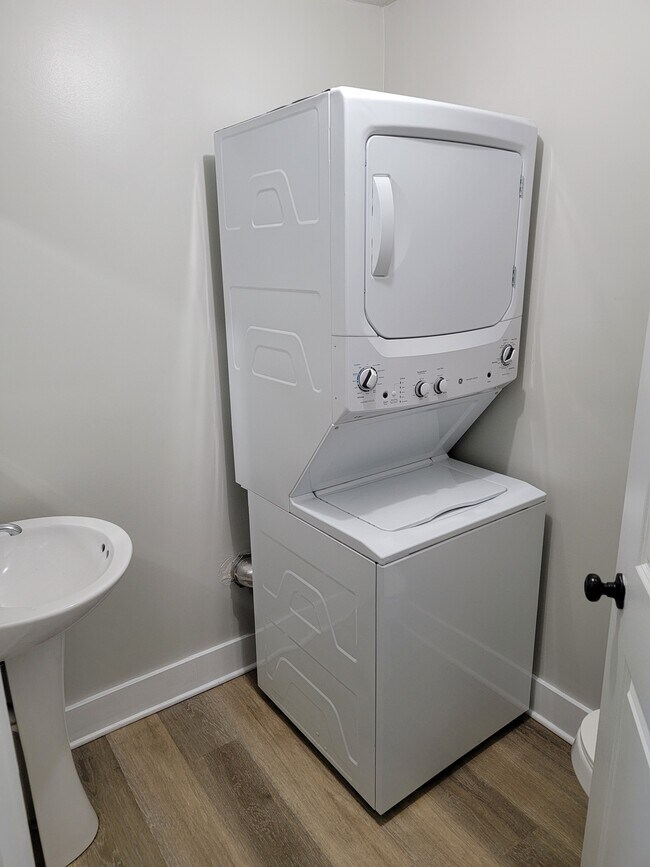 Building Photo - 1444 Union St