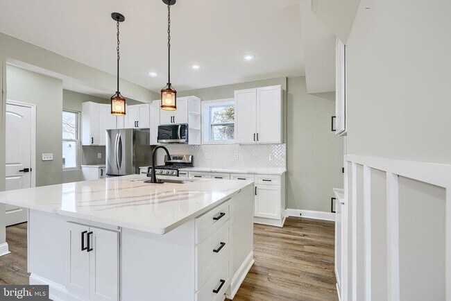 Building Photo - 3901 Forrester Ave