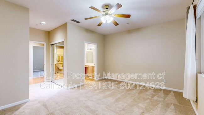 Building Photo - 121 Porterfield Creek Dr