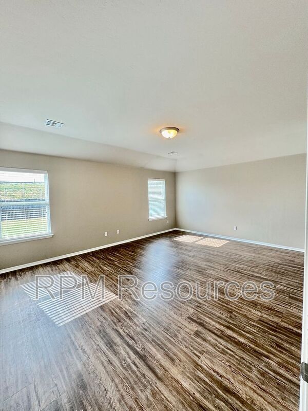 Building Photo - 2920 Cider Mill Ln