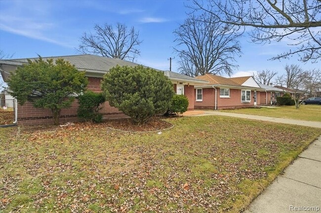 Building Photo - 1198 E Hudson Ave