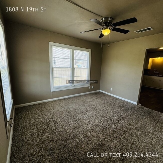 Building Photo - 1808 N 19th St