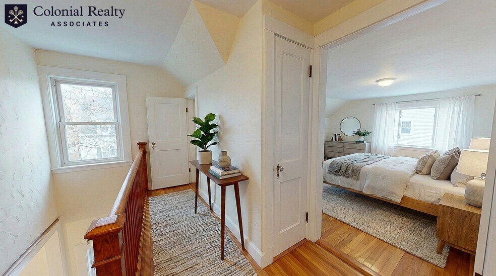 Building Photo - 174 Cushing St