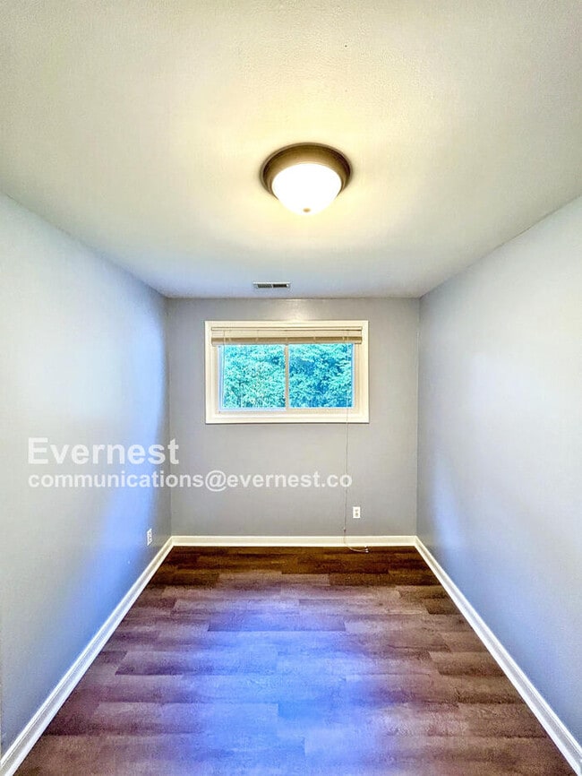 Building Photo - 2611 Gravel Hill Rd