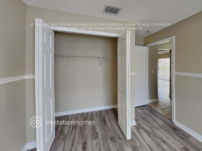 Building Photo - 11721 Brenford Crest Dr