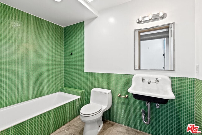 Building Photo - 1544 12th St