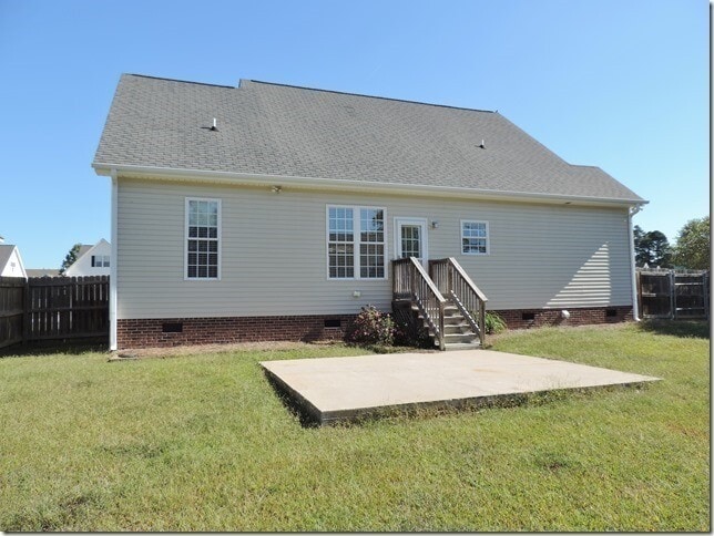 Building Photo - 2409 Chelsea Dr NW