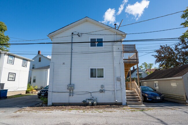 Building Photo - 3706 Chicago Rd