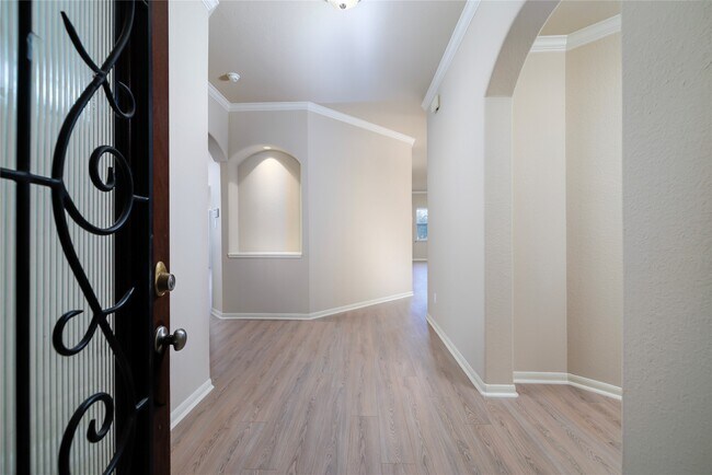 Building Photo - 171 Black Swan Pl