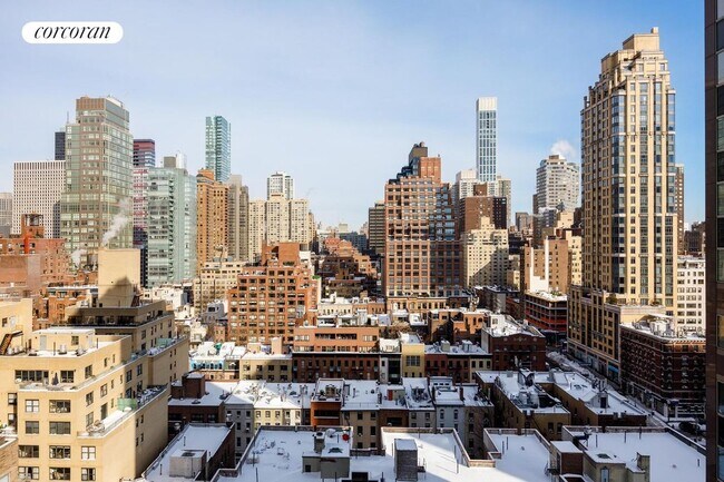 Building Photo - 100 United Nations Plaza