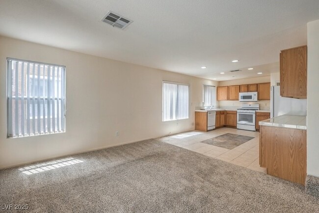 Building Photo - 3728 Ashling St