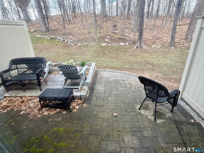 Building Photo - 527 Hilliard St