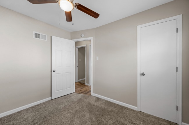 Building Photo - 210 Vest Ave