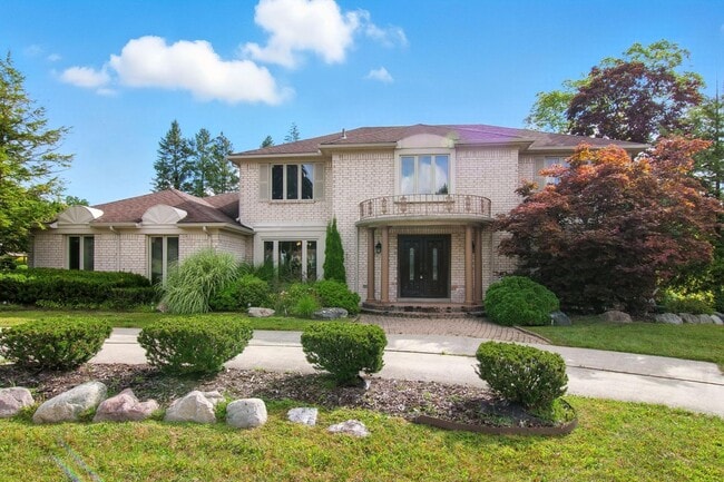 Primary Photo - 5130 Provincial Dr