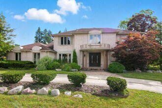 Building Photo - 5130 Provincial Dr