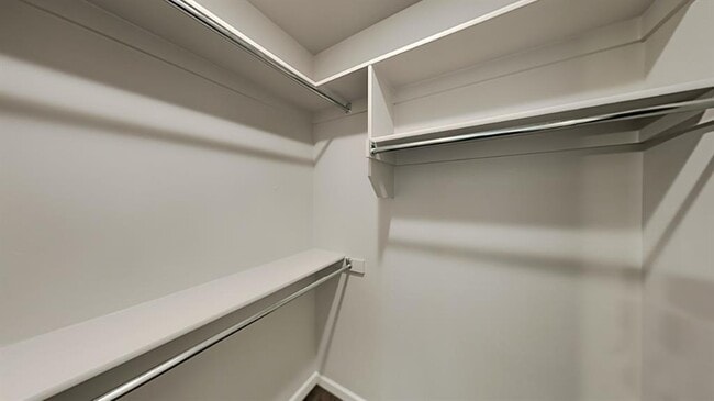 Building Photo - 4314 Stonehaven Dr