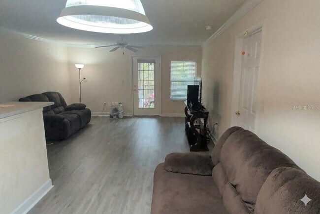 Building Photo - 18113 Sterling Gate Cir