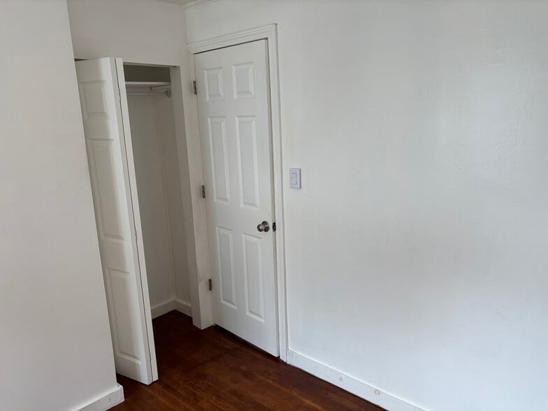 Building Photo - 28 Pleasant Street