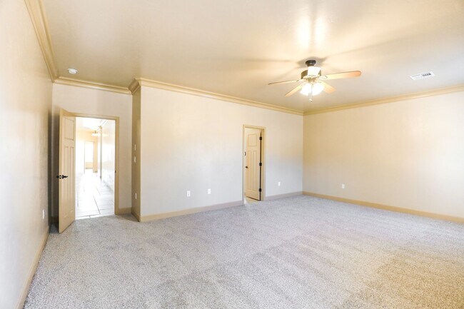 Building Photo - 479 San Simon Dr