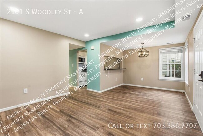 Building Photo - 2901 S Woodley St