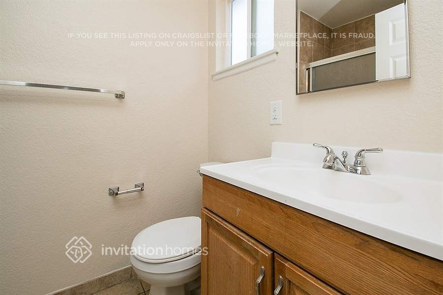 Building Photo - 5208 Mountain View Dr