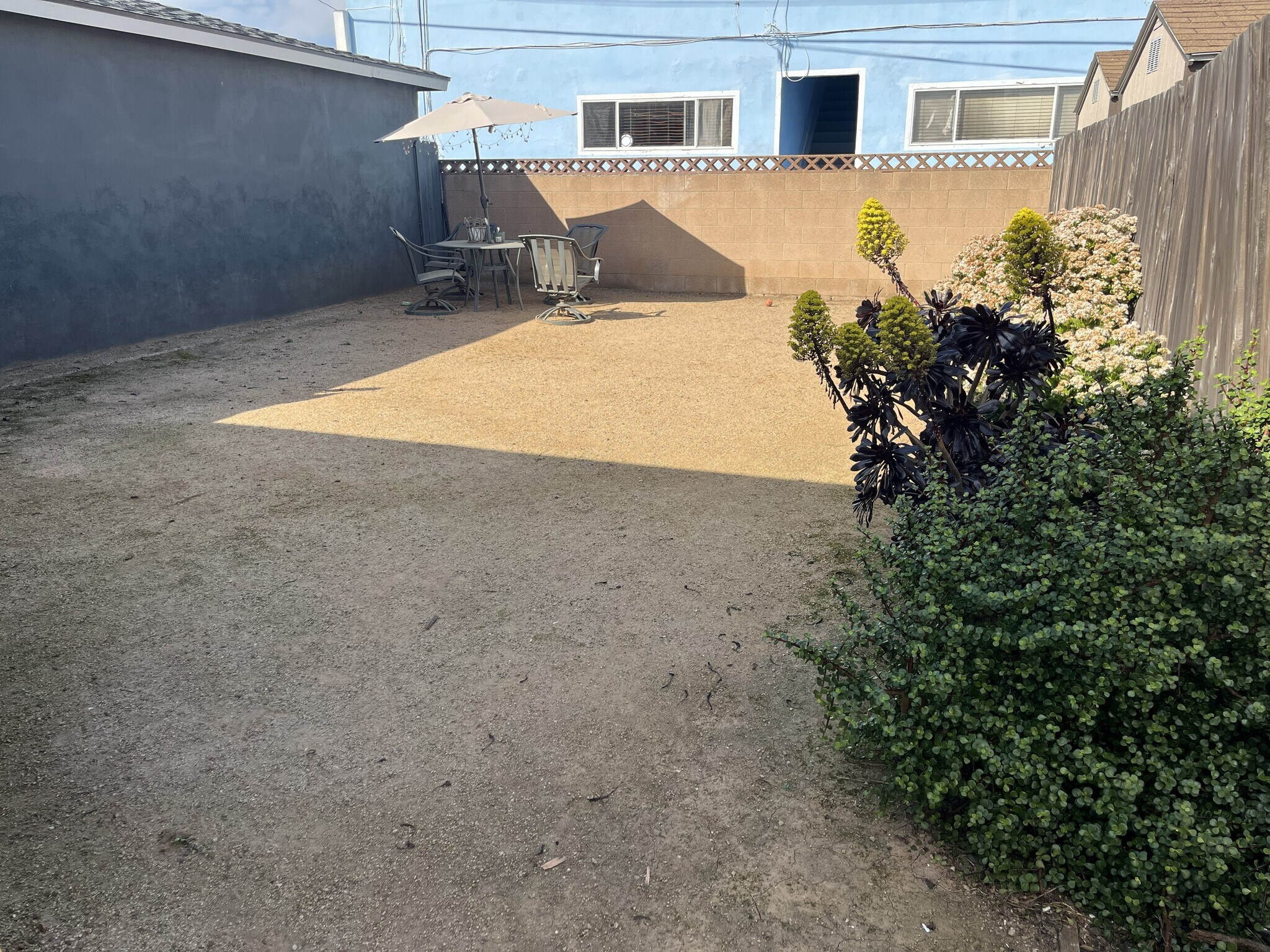 shared private backyard - 4091 Rosecrans Ave