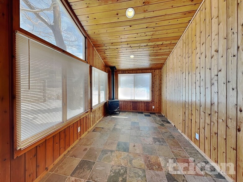 Building Photo - 13516 Grand Ave