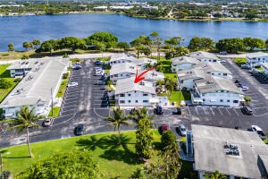 Building Photo - 2020 Lake Osborne Dr