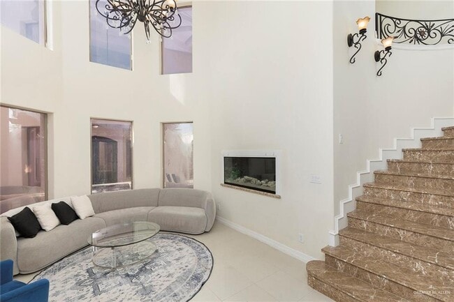 Building Photo - 25 Ebony Ave