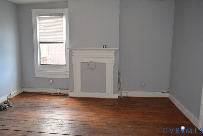 Building Photo - 501 W Clay St