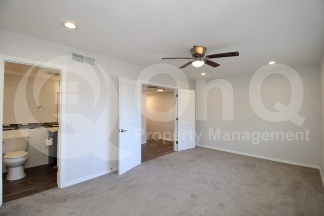 Building Photo - 1550 N Stapley Dr