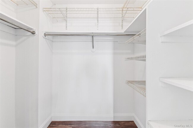 Building Photo - 2 Richmond Rd