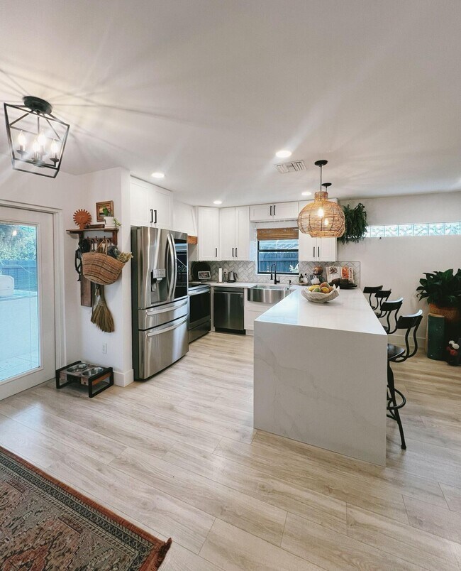 Building Photo - 9775 Arbor Meadow Dr