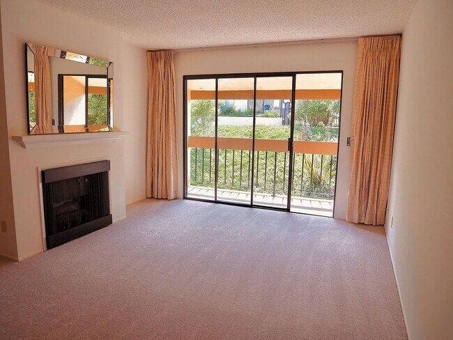 Building Photo - 1206 Golden Oaks Ln