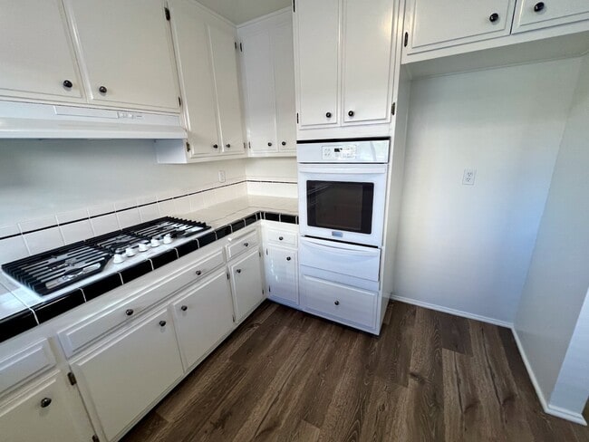Kitchen2 - 5215 Sepulveda Blvd